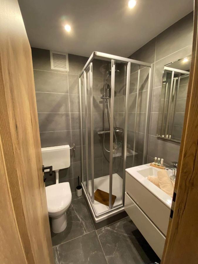 레오강 Haus Tirol B&B 외부 사진