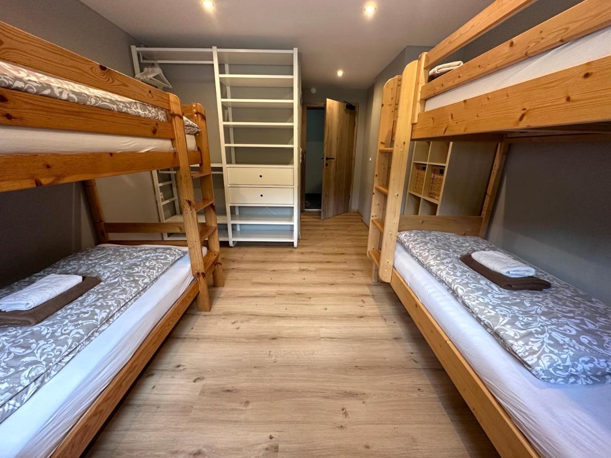 레오강 Haus Tirol B&B 외부 사진