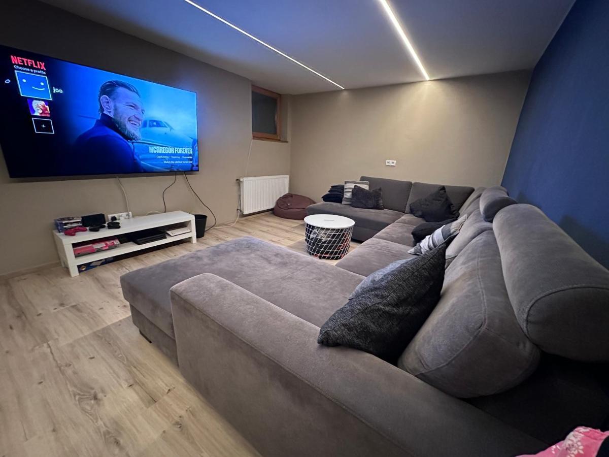 레오강 Haus Tirol B&B 외부 사진