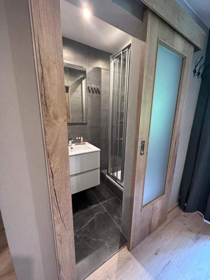 레오강 Haus Tirol B&B 외부 사진