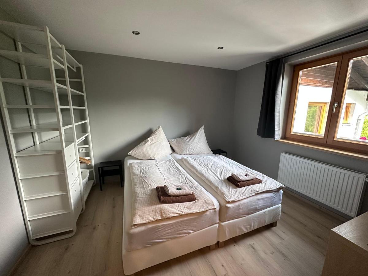 레오강 Haus Tirol B&B 외부 사진