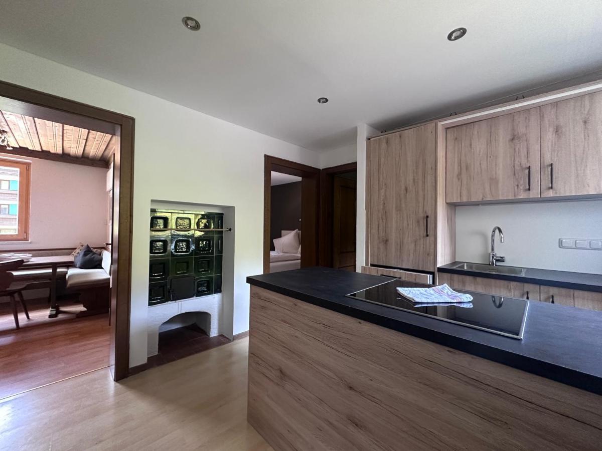 레오강 Haus Tirol B&B 외부 사진