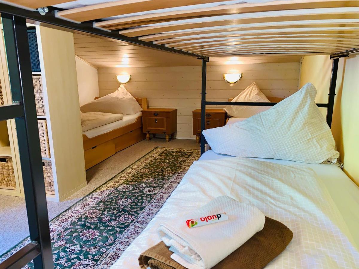 레오강 Haus Tirol B&B 외부 사진